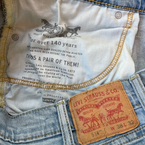 Levi’s 514 Jeans 38/32 Straight Leg Light Wash Denim - Picture 9 of 11